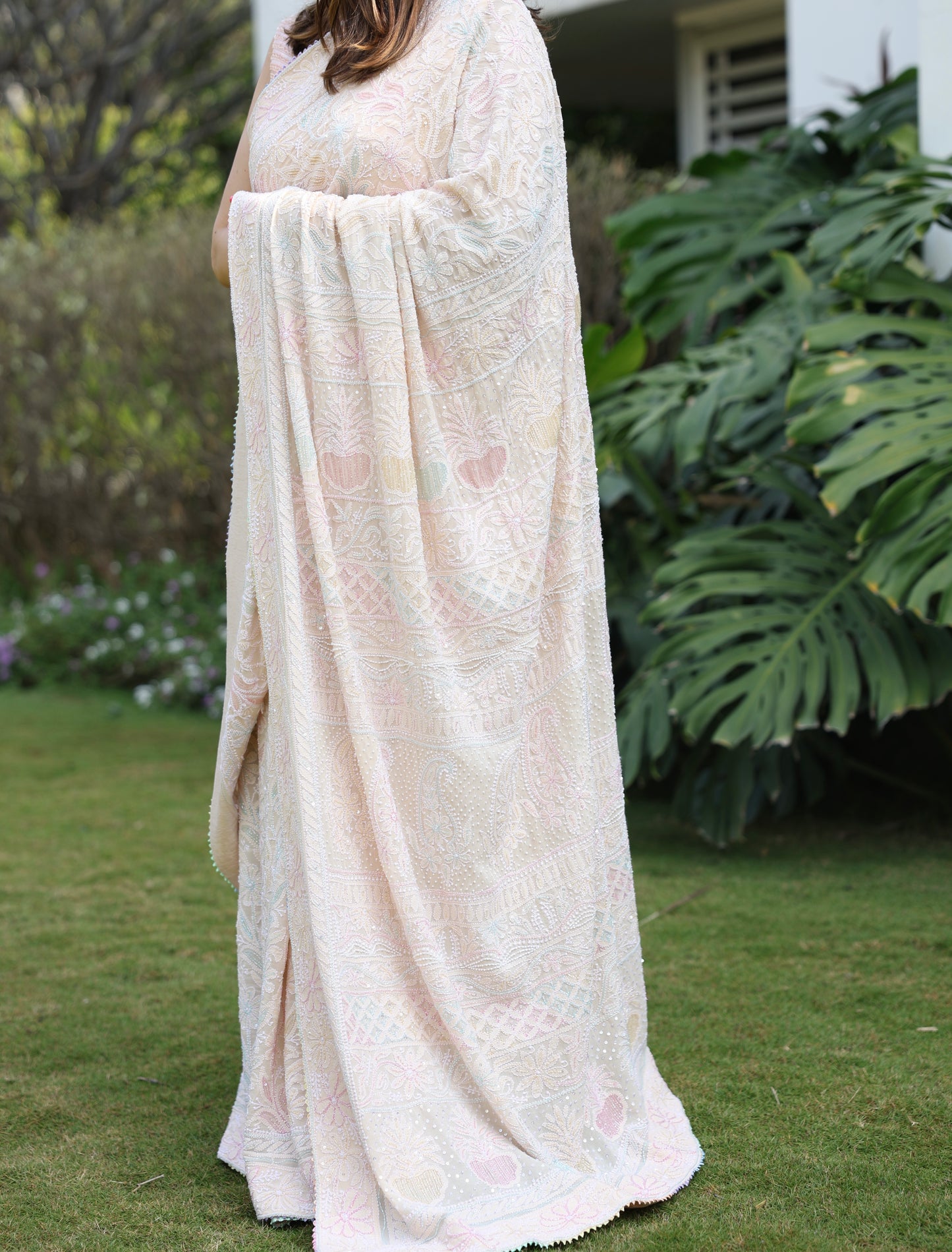 PEACH CHIKANKARI GEORGETTE SAREE W/BLOUSE PIECE