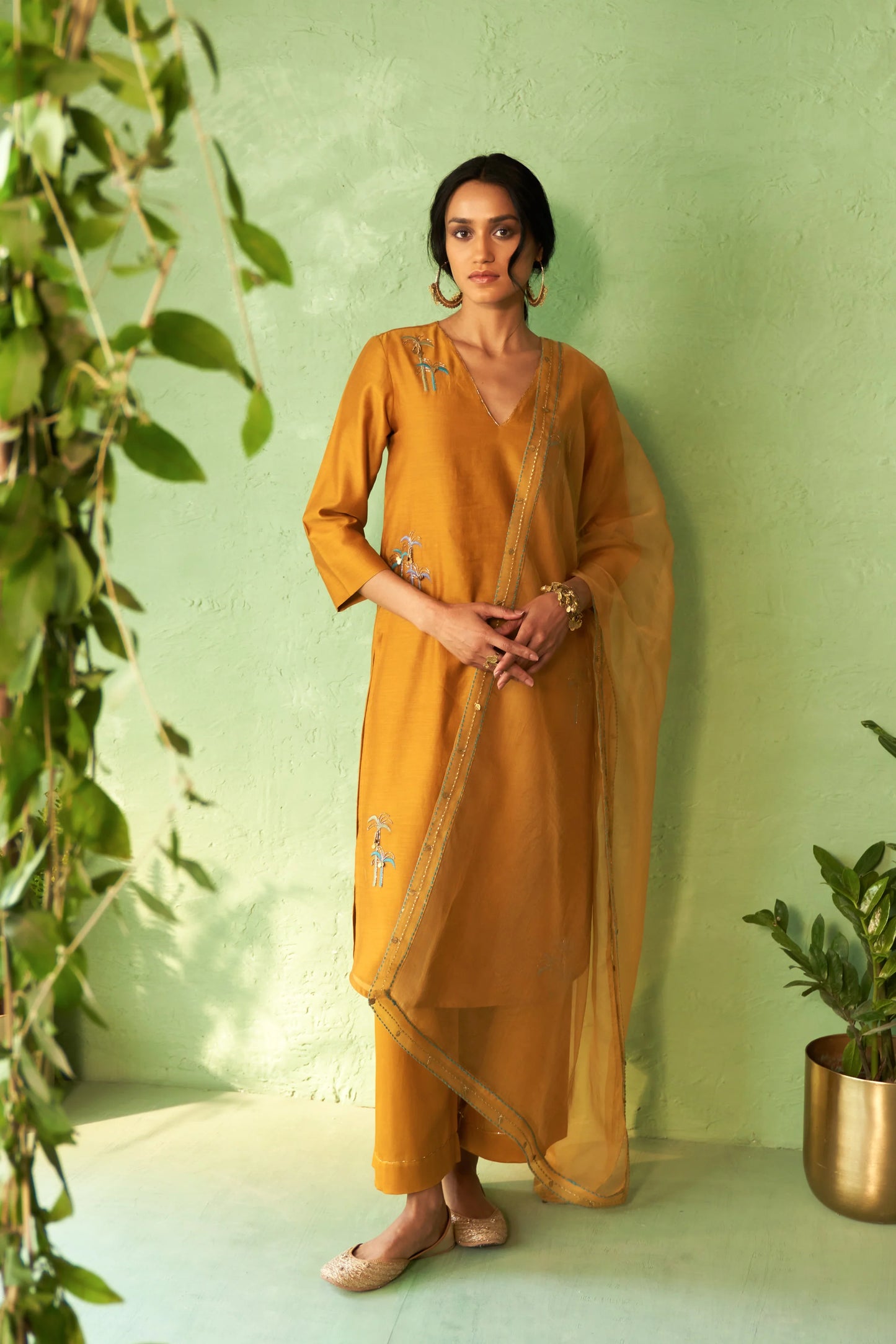 Kinaara Tunic Set