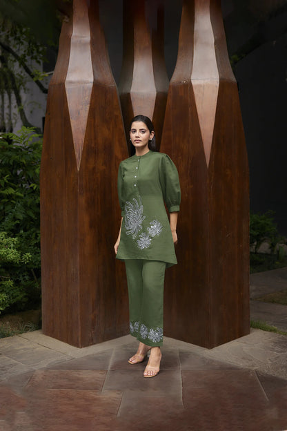 Kiaa-Fern Green Embroidered Thread Work Puff Sleeve Viscose Tunic With Pant