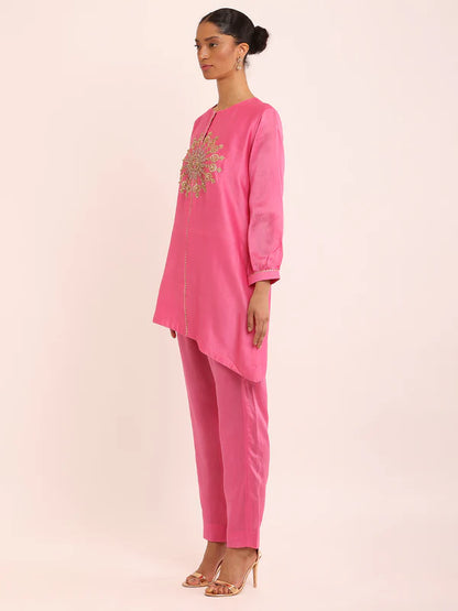 R PINK KURTA & R PINK PANTS