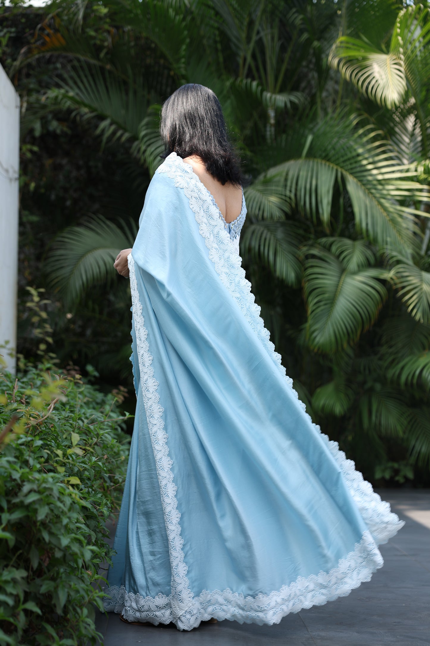 LIGHT BLUE CREPE SAREE W/BLOUSE PIECE