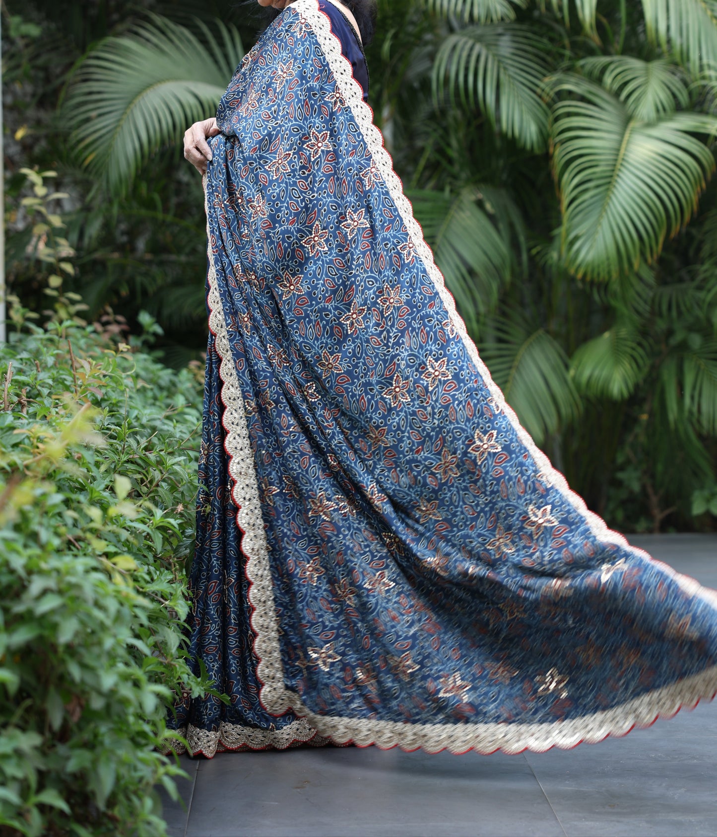 NAVY BLUE AJRAKH SAREE W/BLOUSE PIECE