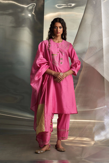 Misr Embroidered Kurta With Heavy Booti Set