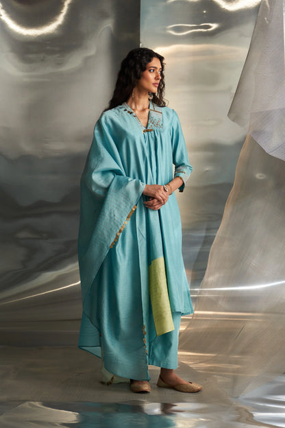 miSr Embroidered V-Neck Kurta Set