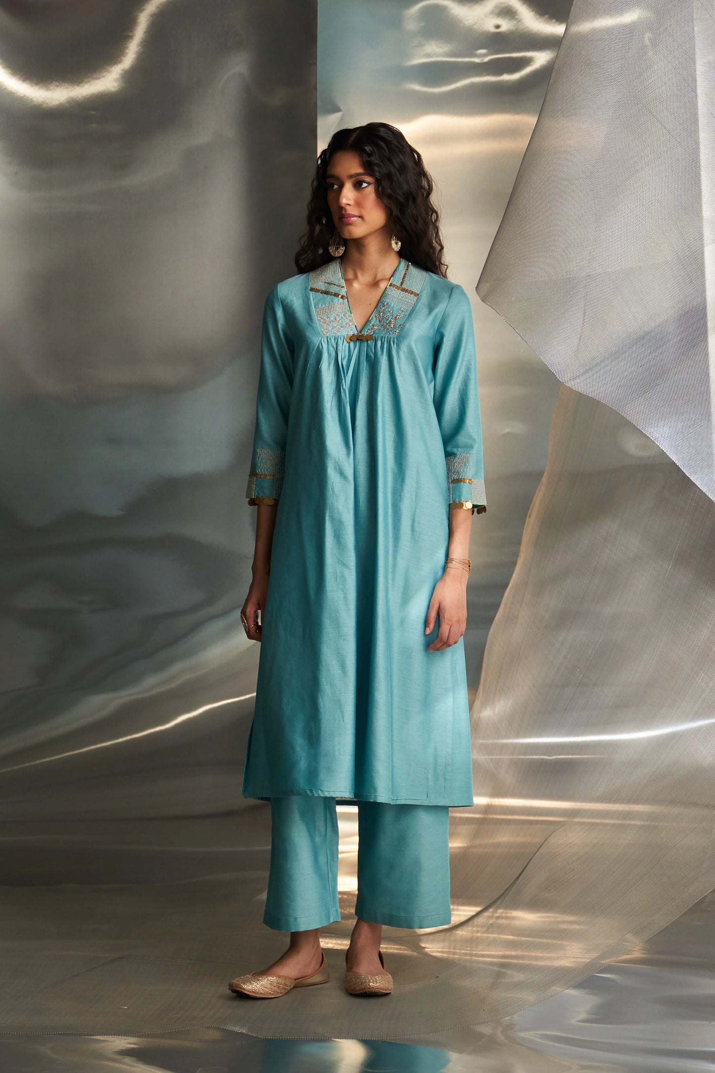 miSr Embroidered V-Neck Kurta Set