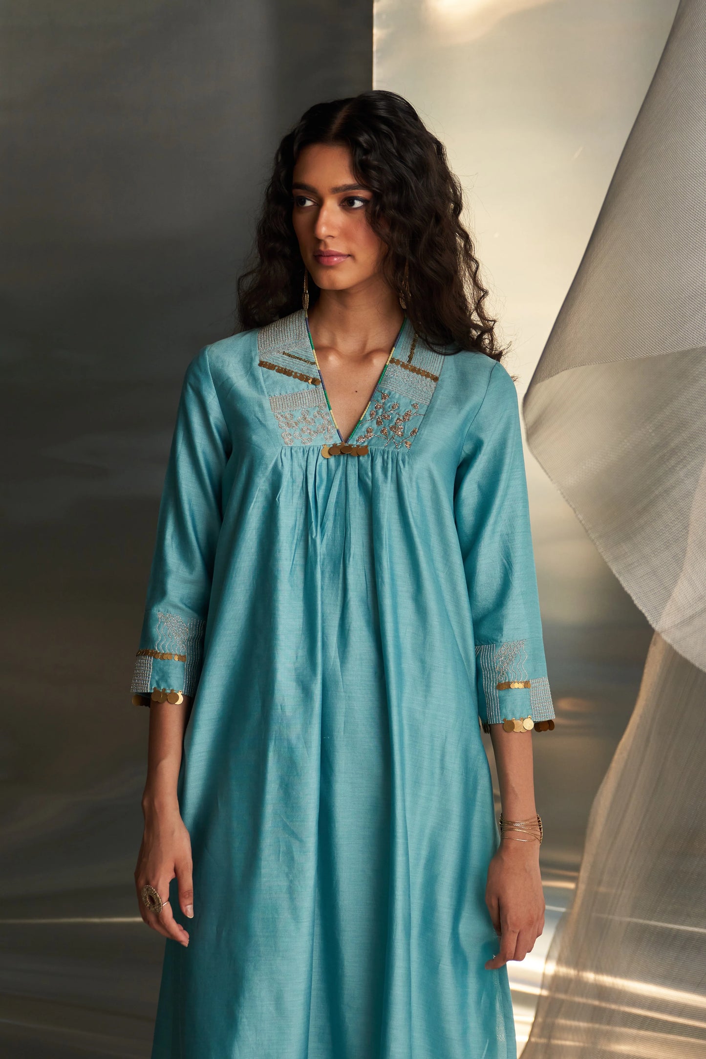 miSr Embroidered V-Neck Kurta Set