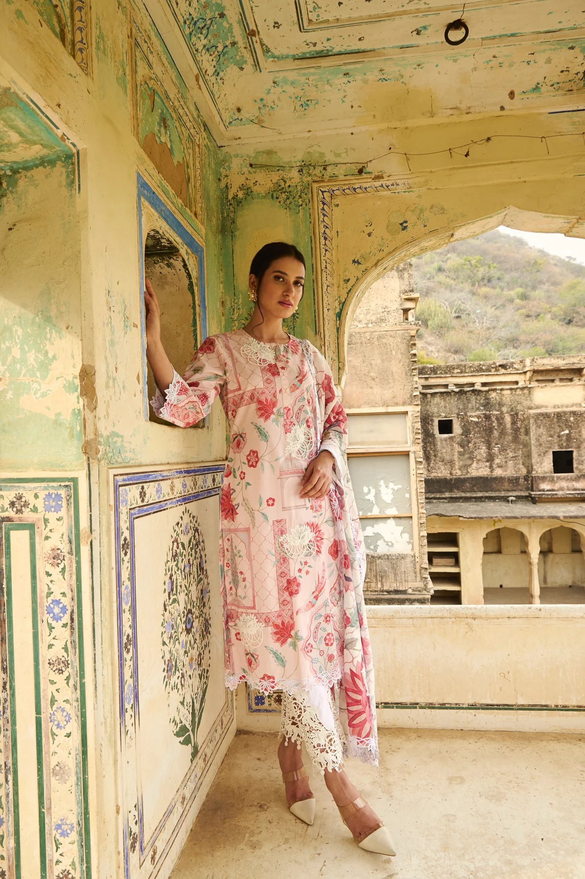 Neerja Kurta Set (Gulabi)