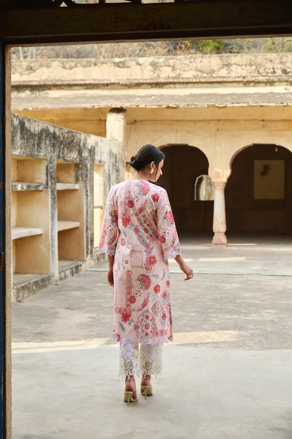 Neerja Kurta Set (Gulabi)