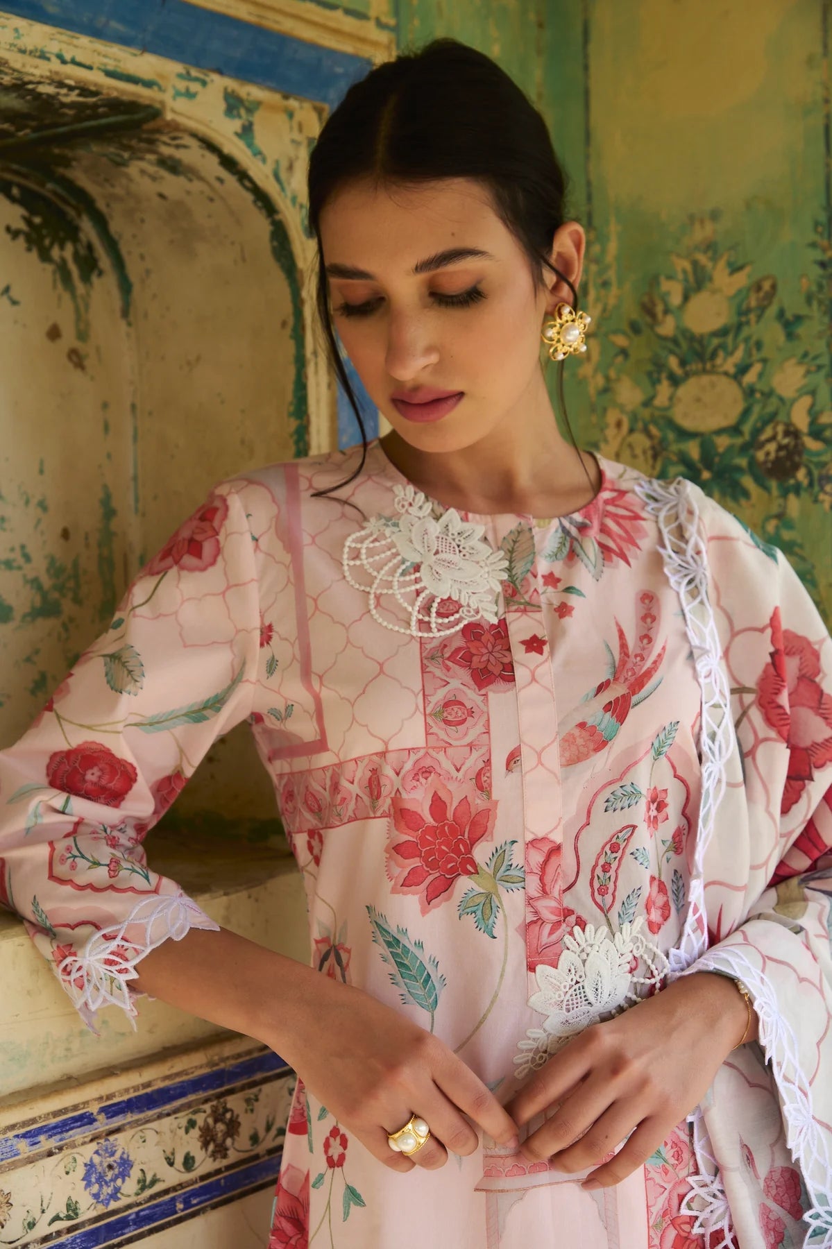 Neerja Kurta Set (Gulabi)