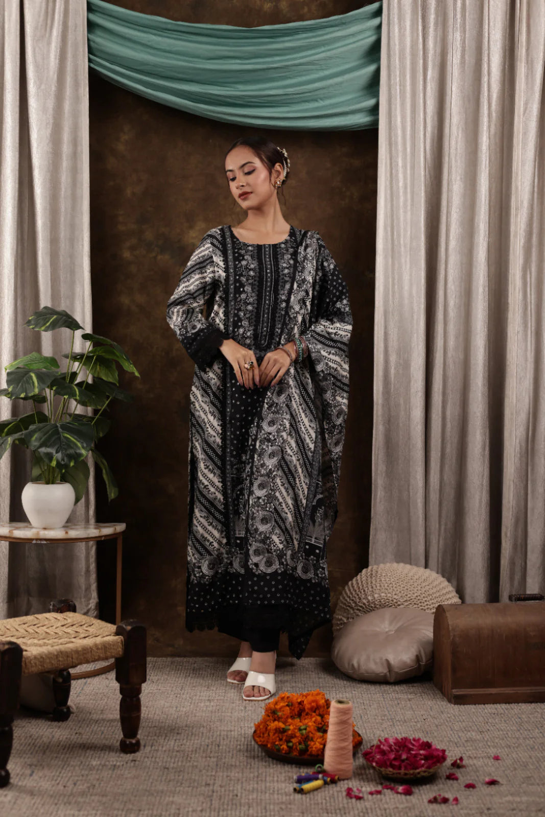 Off-white and Black Printed Muslin Pakistani Ethnic Set with Dupatta