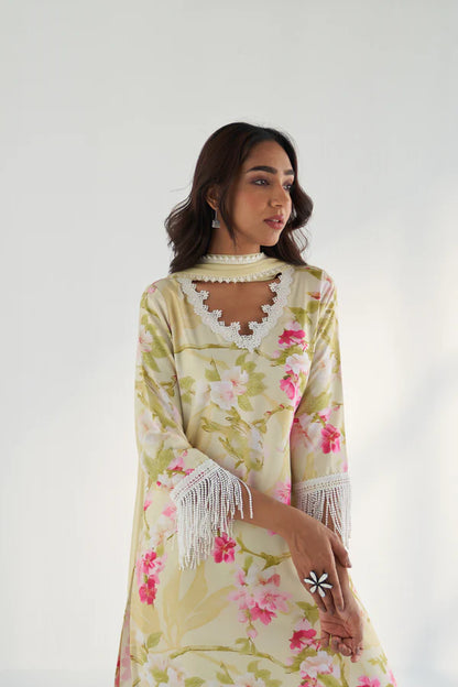 MAHNOOR KURTA SET