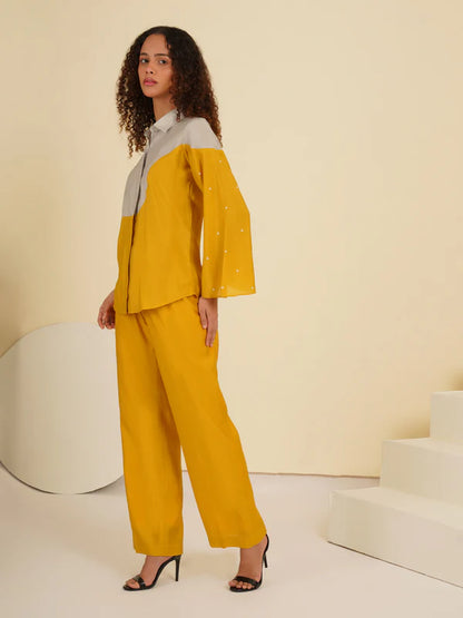 Grey Mustard Asymmetric Roman Coord